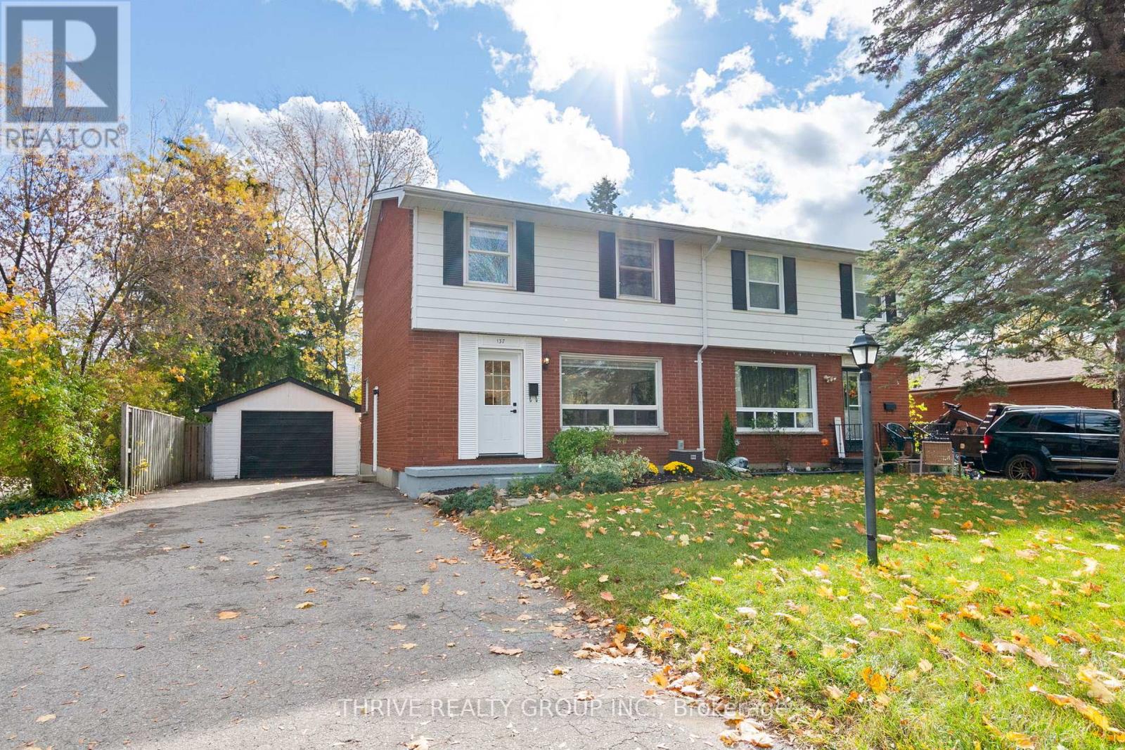 137 Pawnee Rd, London, ON N5V 2T1