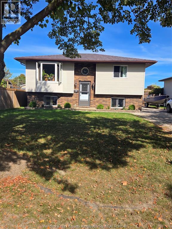 6 Tennessee Cres, Amherstburg, ON N9V 3S7