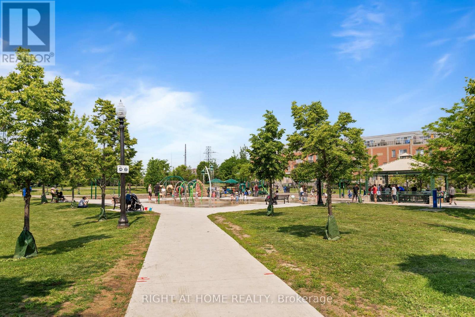 229 11 Foundry Ave, Toronto, ON M6H 0B7