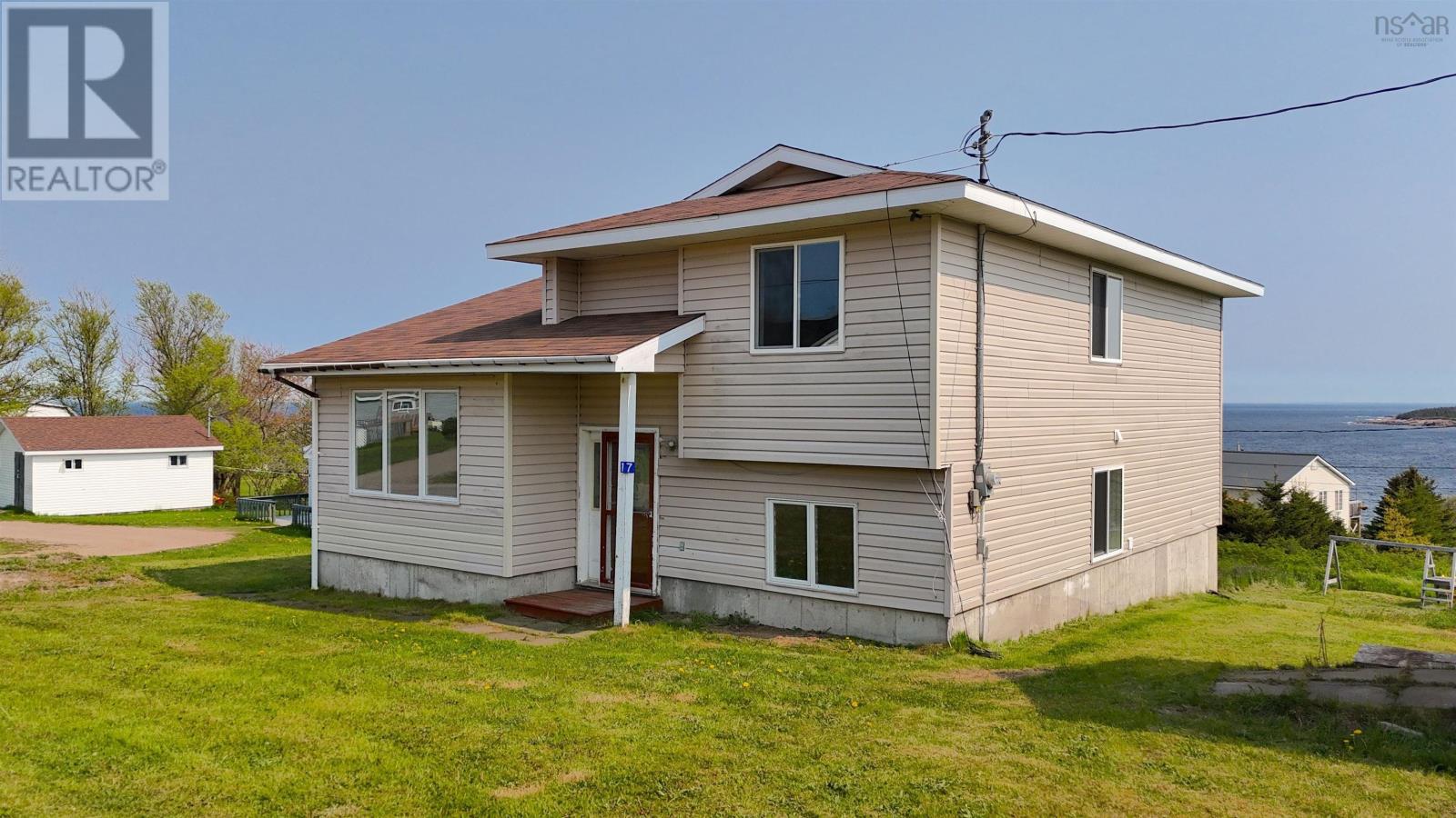 17 Cyrils Dr, Neils Harbour, NS B0C 1N0