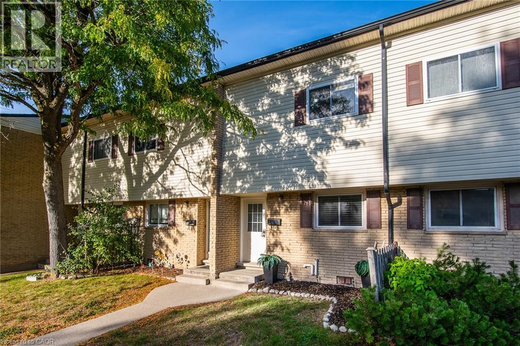 211 Veronica Drive Unit 11, Kitchener, ON N2A 2R8