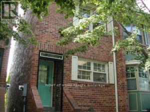 11 Quarry Ct, Toronto, ON M4J 5A6