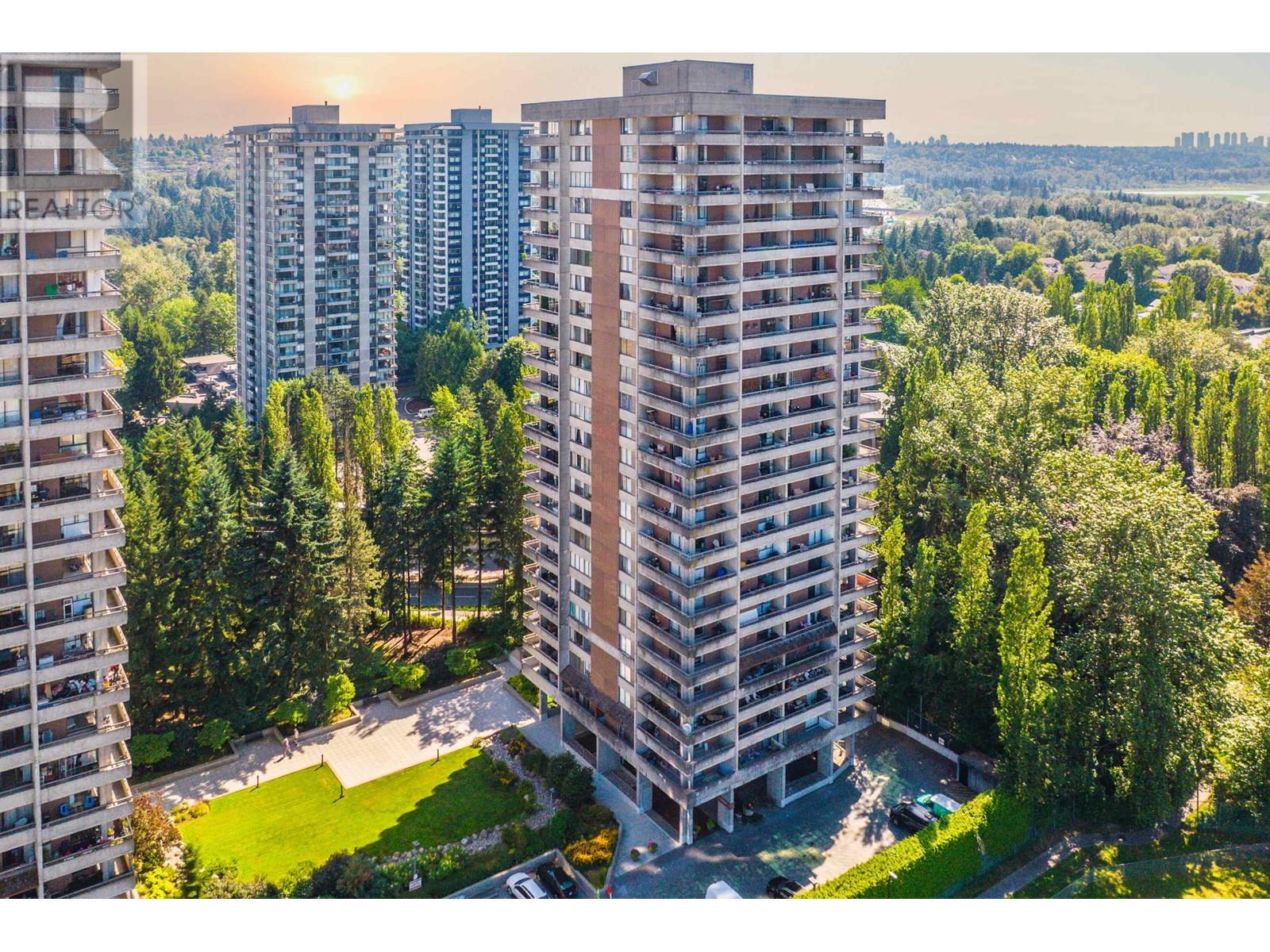 3737 Bartlett Court Unit 303, Burnaby, BC V3J 7E3