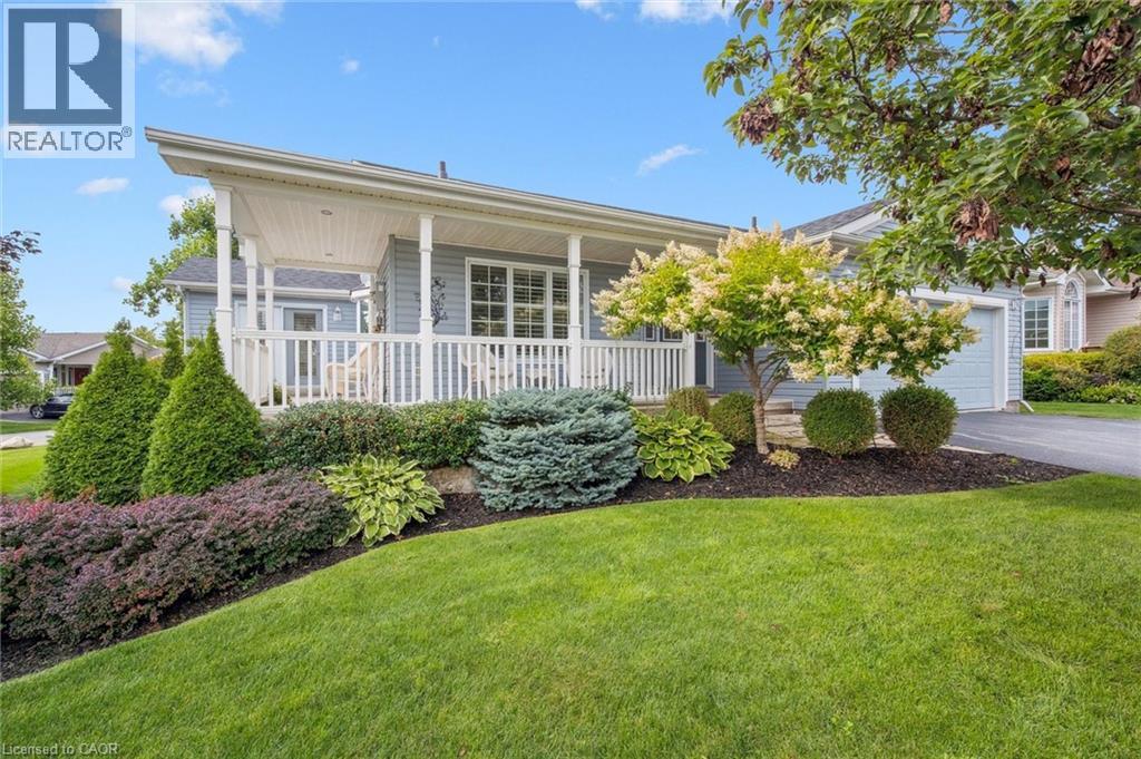 124 Crumlin Ln, Hamilton, ON L8B 1A5