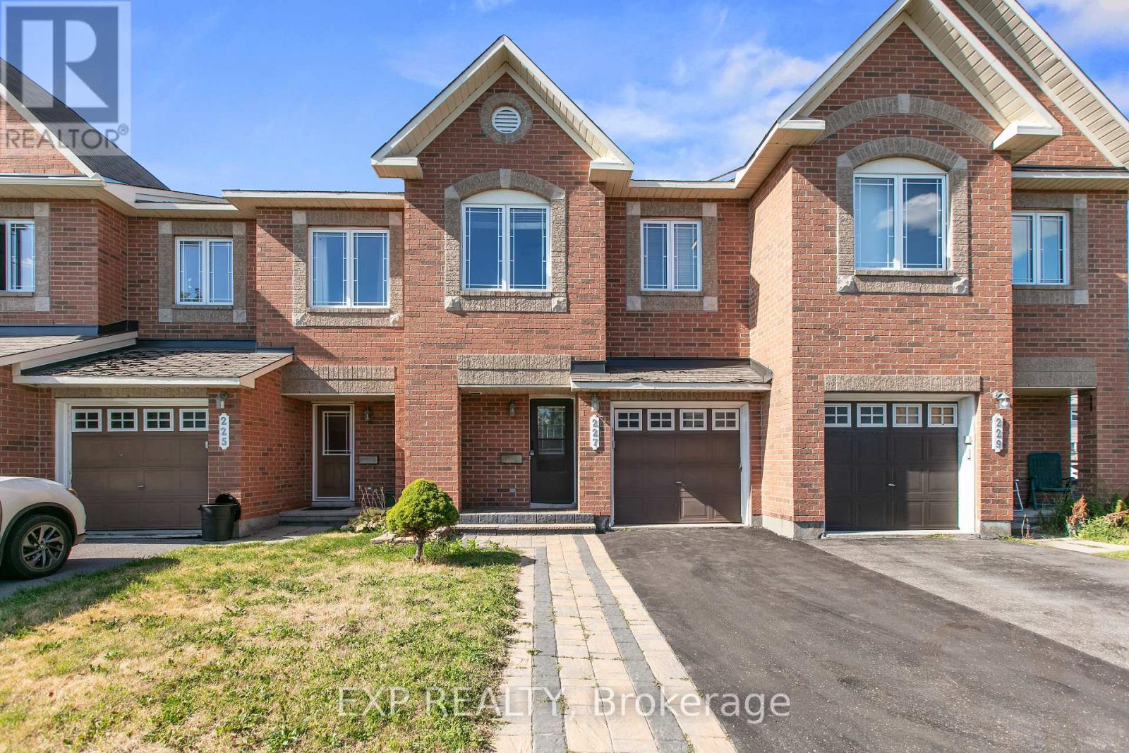 227 Monaco Pl, Ottawa, ON K4A 0G8