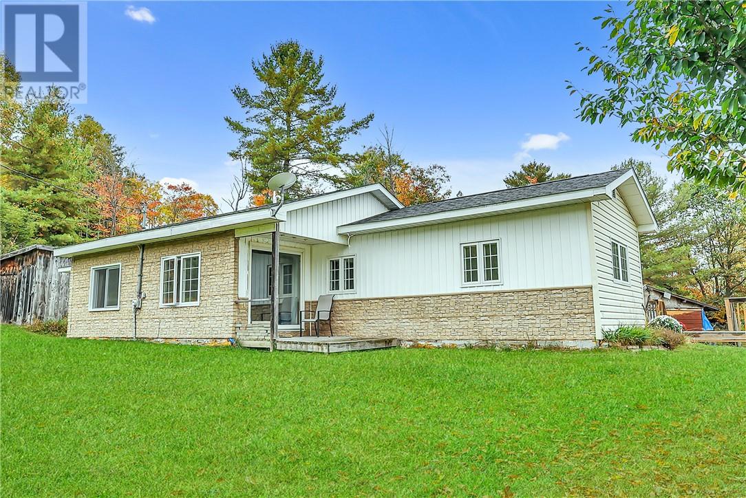 591 Lacloche Lake Rd, Sables-Spanish Rivers, ON P0P 1P0