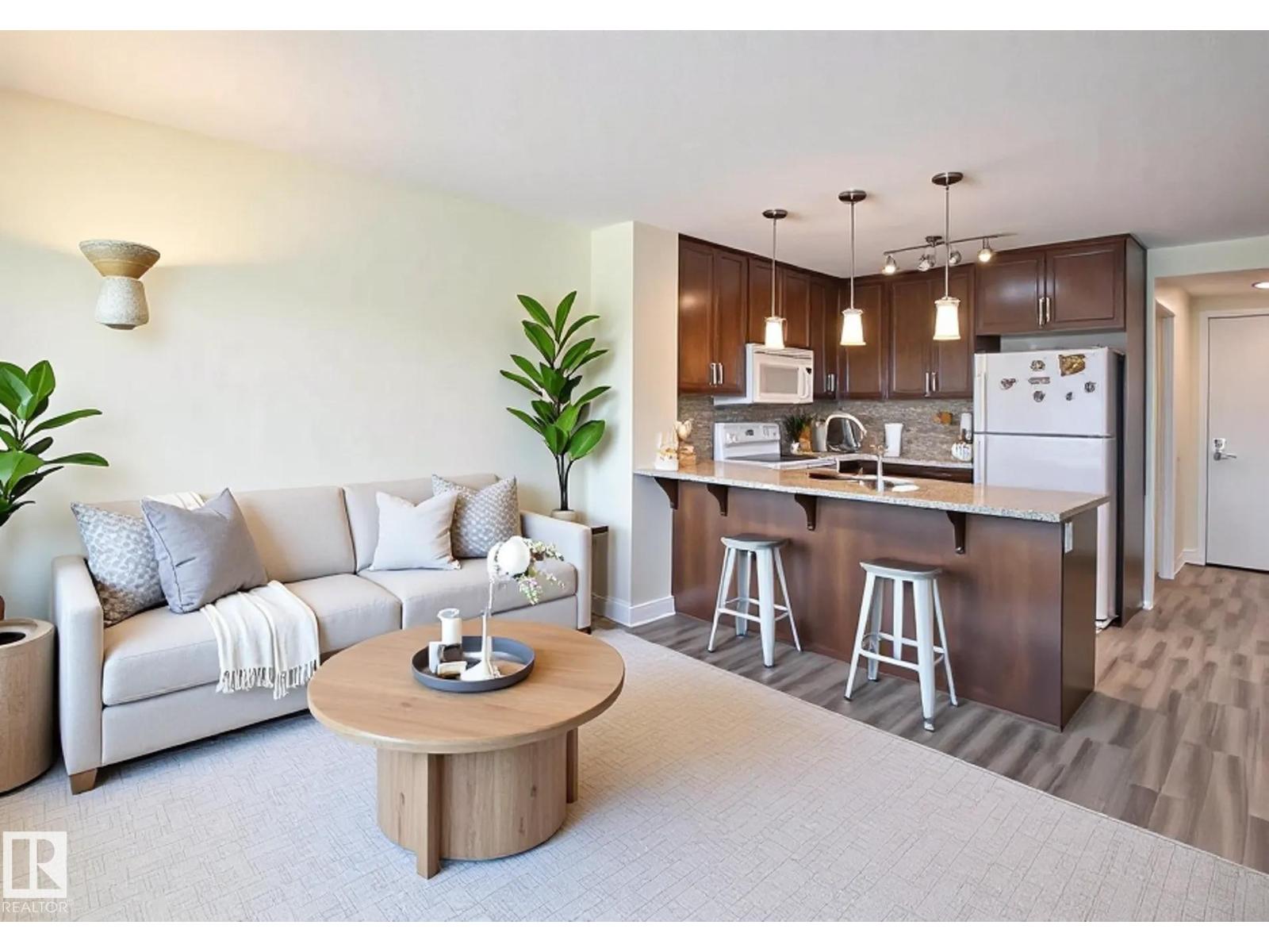3670 139 Avenue Northwest #210, Edmonton, AB T5Y 3N5