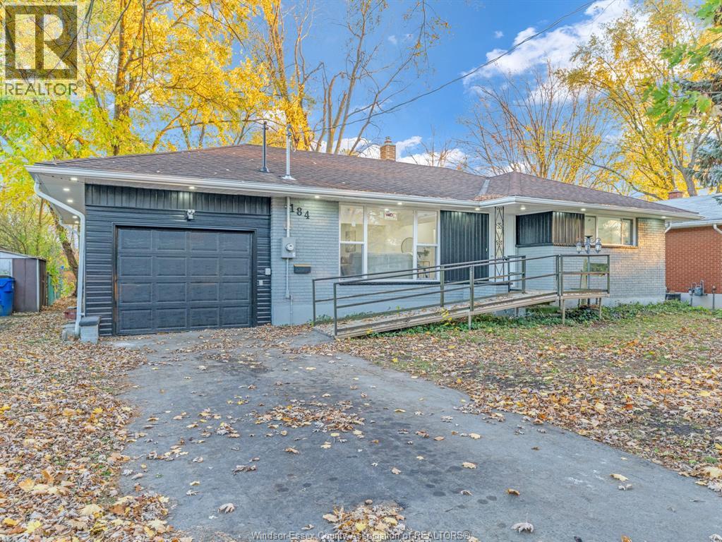 184 Ellis St, Chatham, ON N7L 2M1