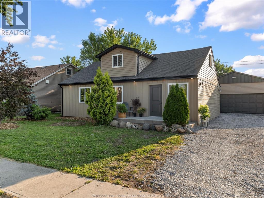 2738 Chandler Rd, Windsor, ON N8W 4B5