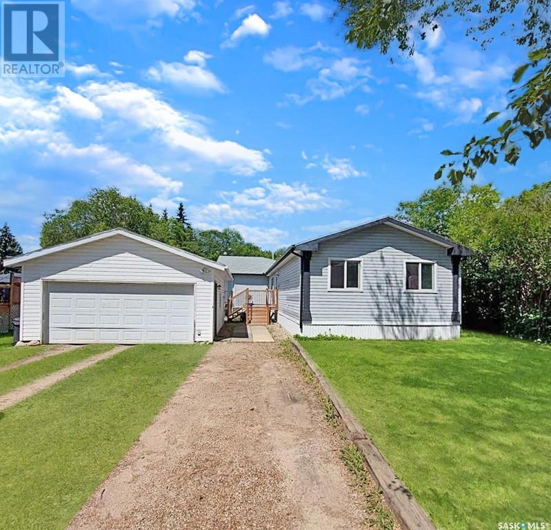 118 4th Avenue E Unit 118, Neilburg, SK S0M 2C0