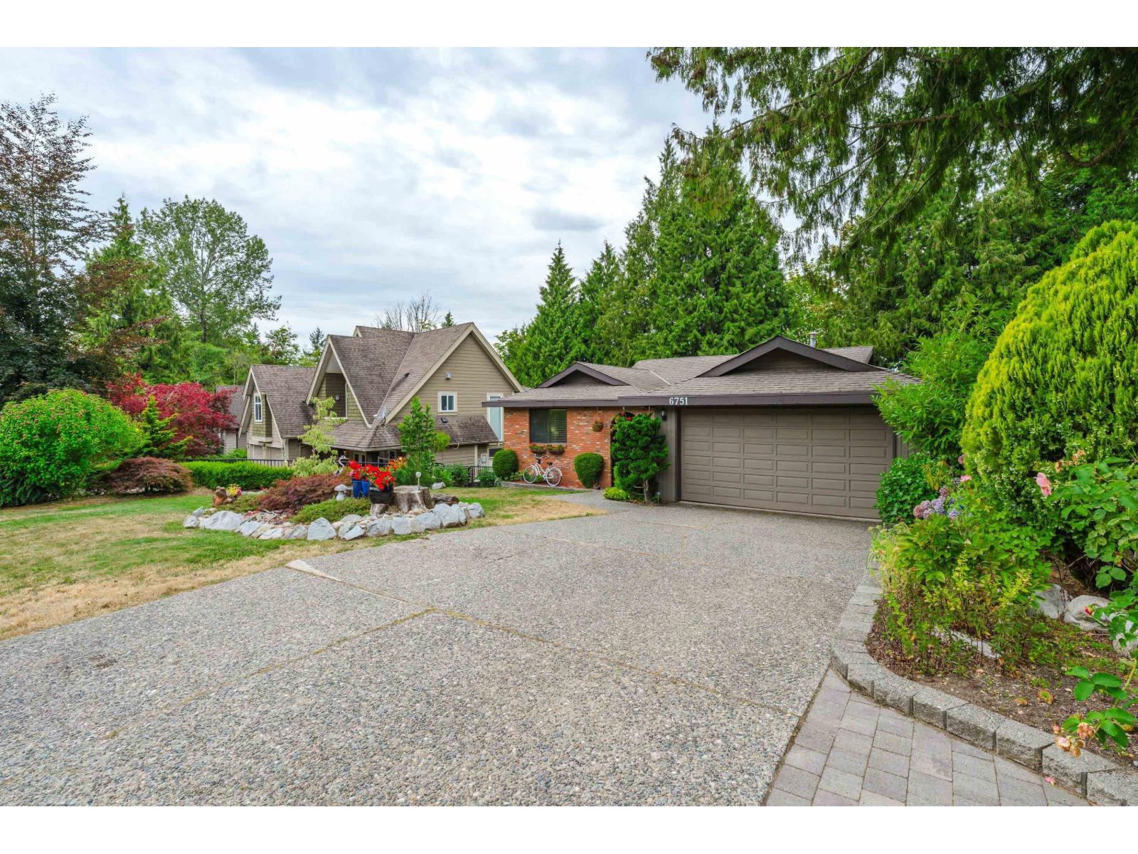 6751 Westview Dr, Delta, BC V4E 2L7