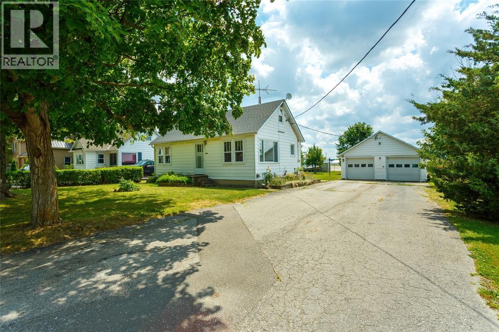 2411 Adelia St, St. Clair, ON N0N 1B0