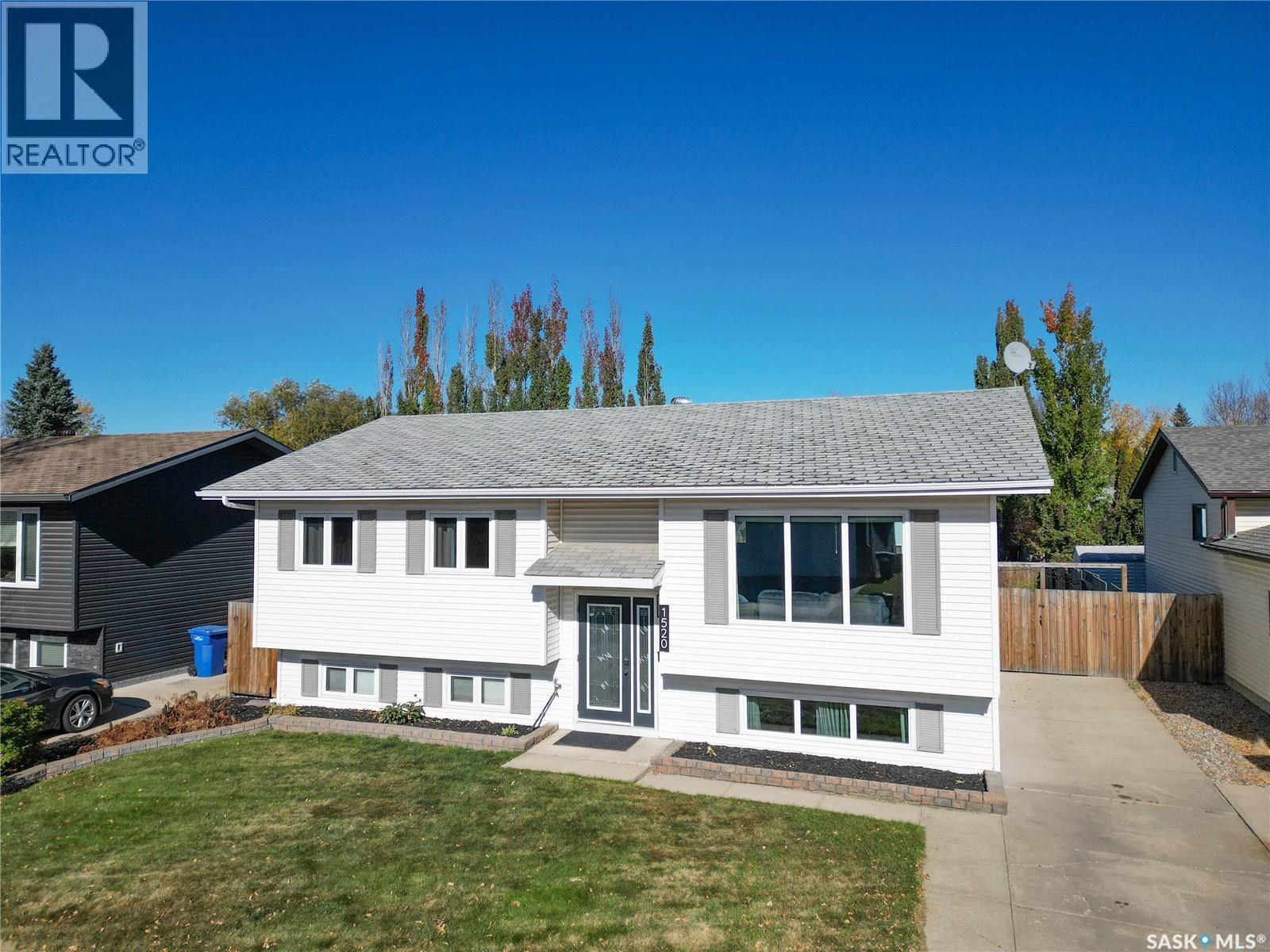1520 Bliss Cres, Prince Albert, SK S6V 7W7