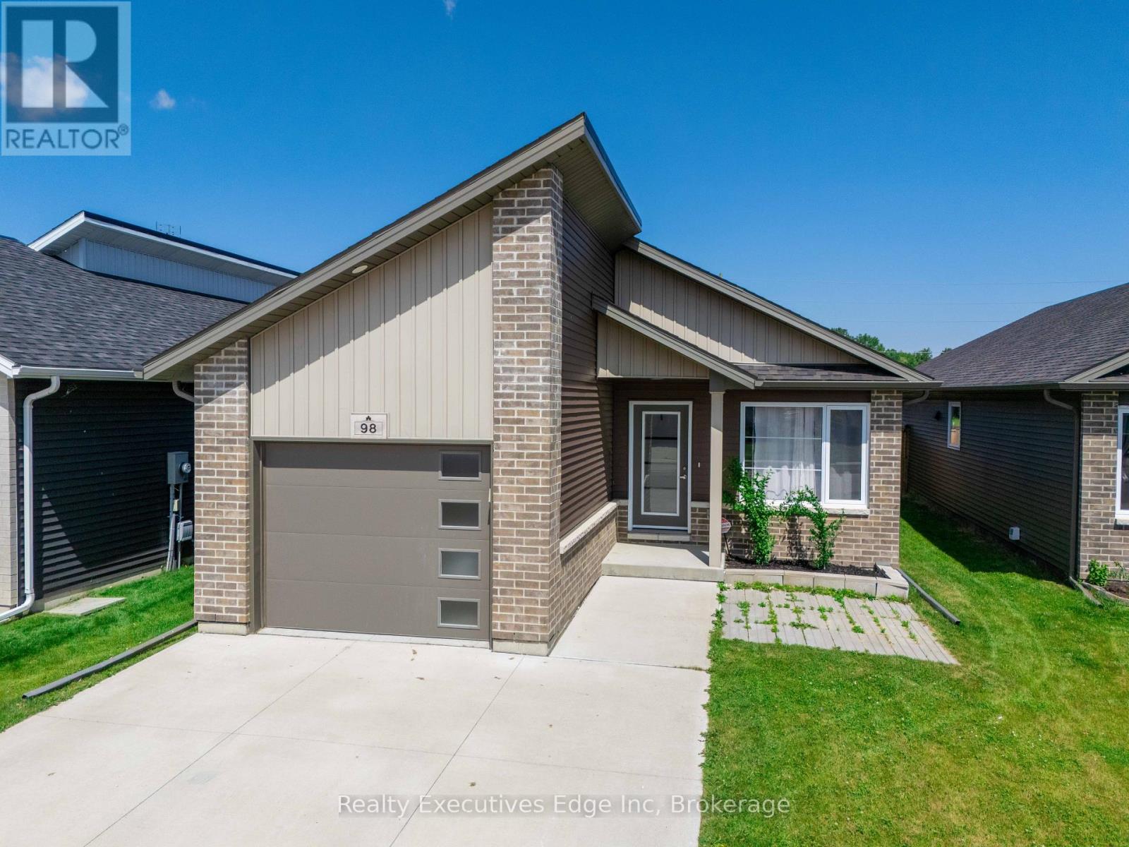 98 Moonstone Cres, Chatham-kent, ON N7M 0S2
