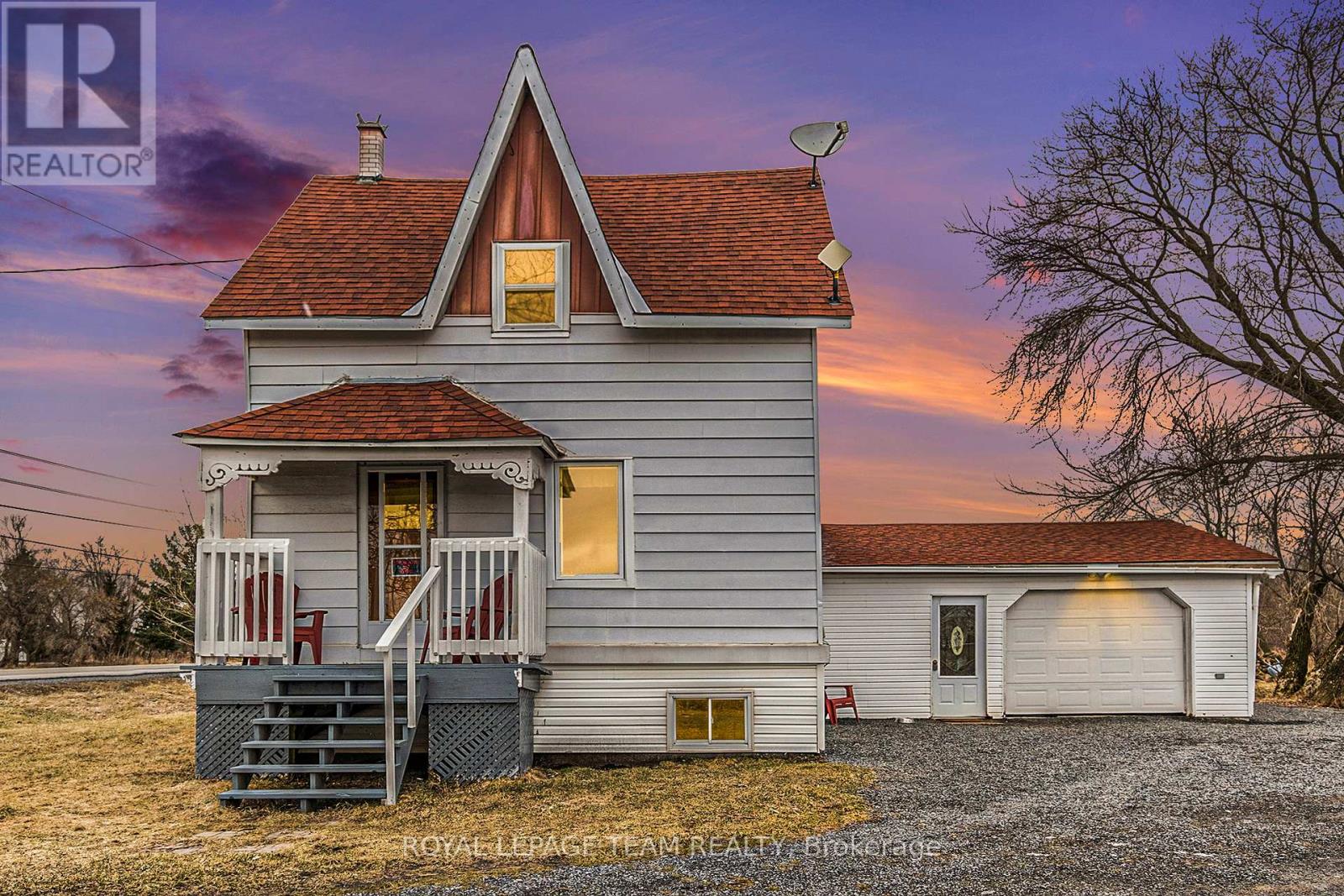 10296 Marionville Rd, North Dundas, ON K4R 1E5