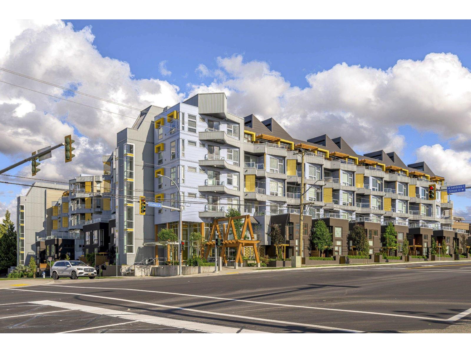 32828 Landeau Place Unit 414, Abbotsford, BC V2S 0M4
