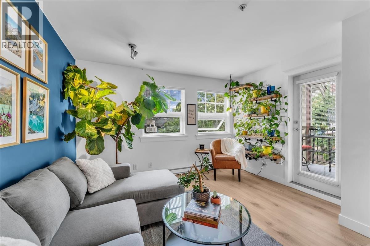 930 W 16th Avenue Unit 305, Vancouver, BC V5Z 1T2