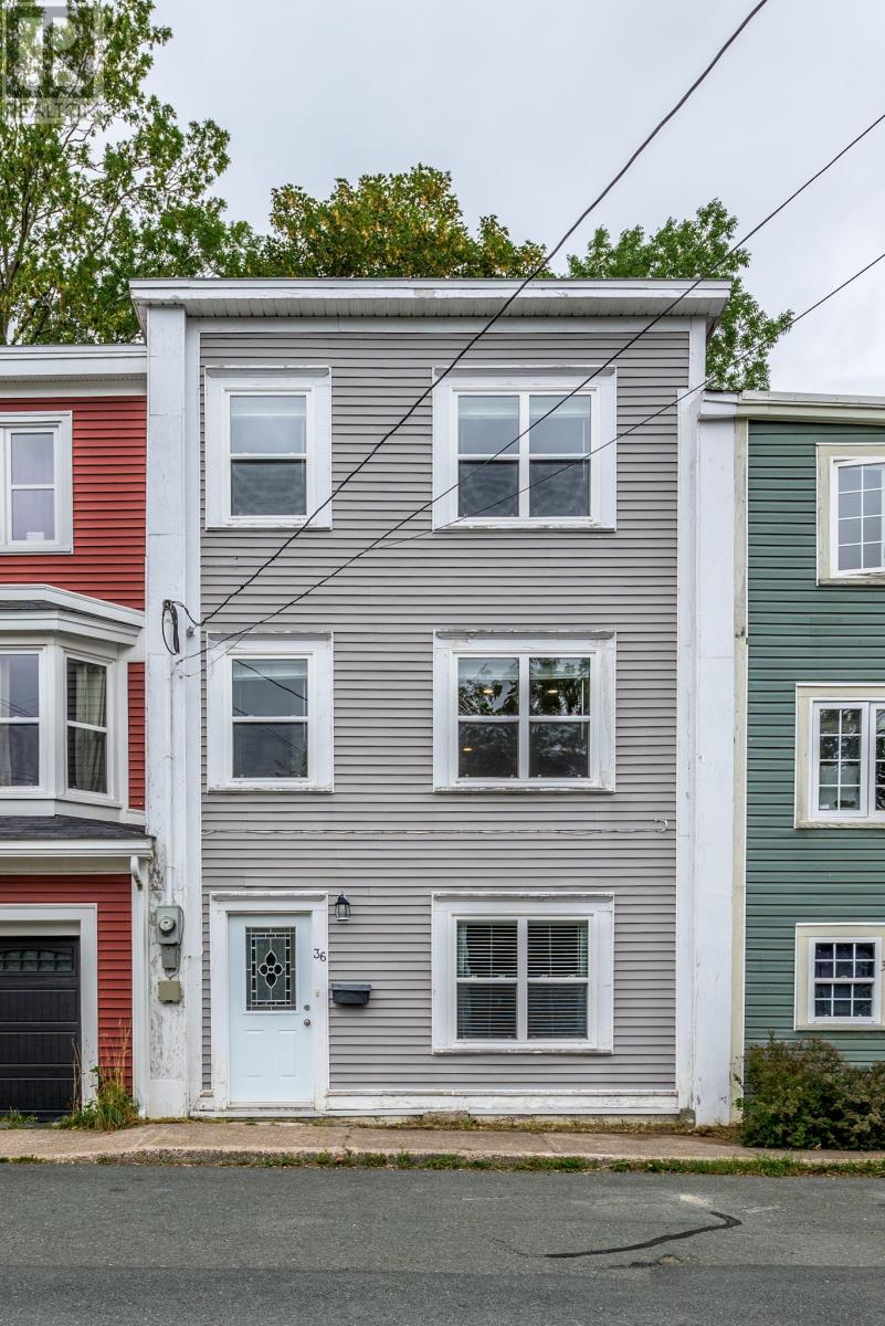 36 Gilbert St, St. John's, NL A1C 1X5