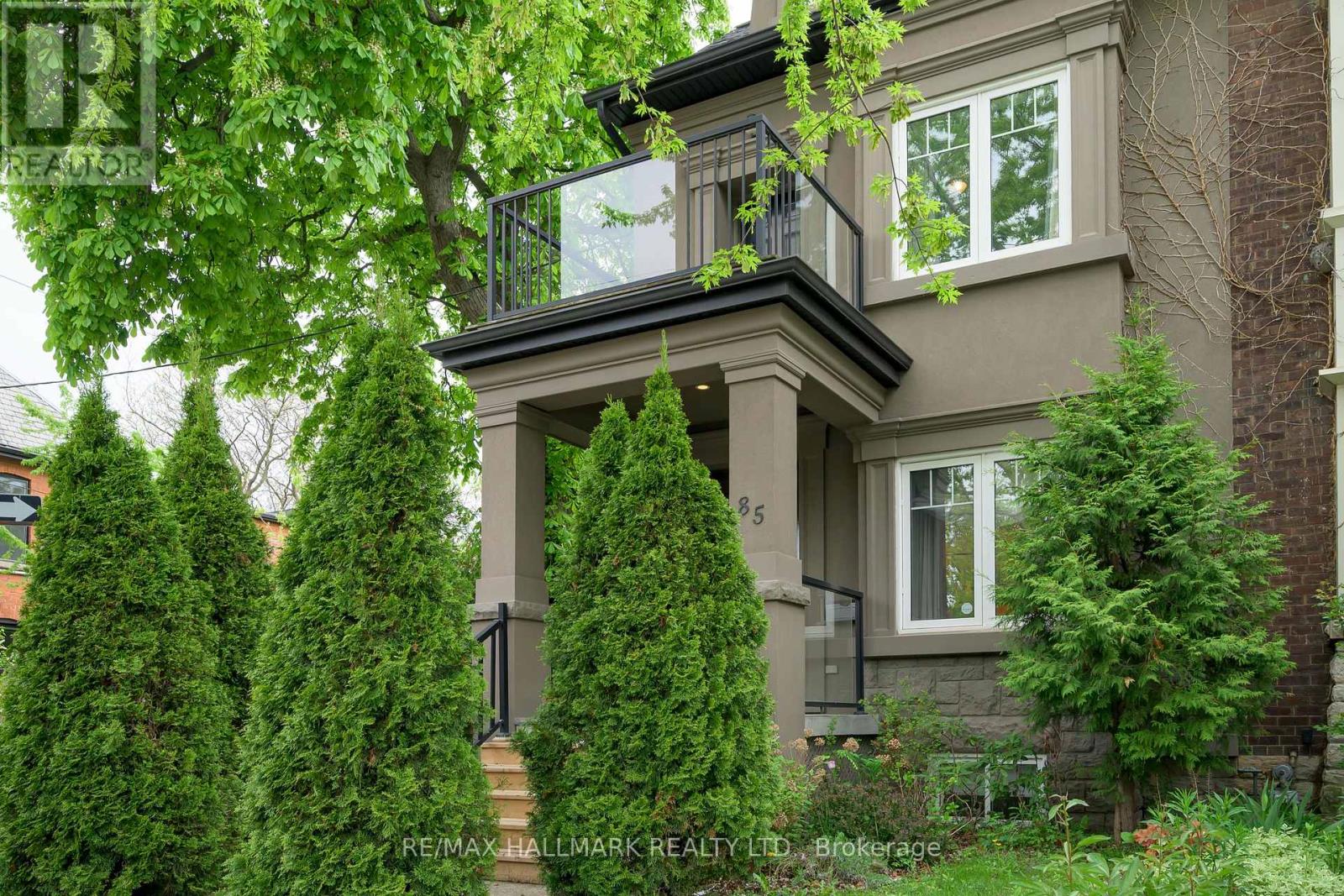 85 Sorauren Ave, Toronto, ON M6R 2E1