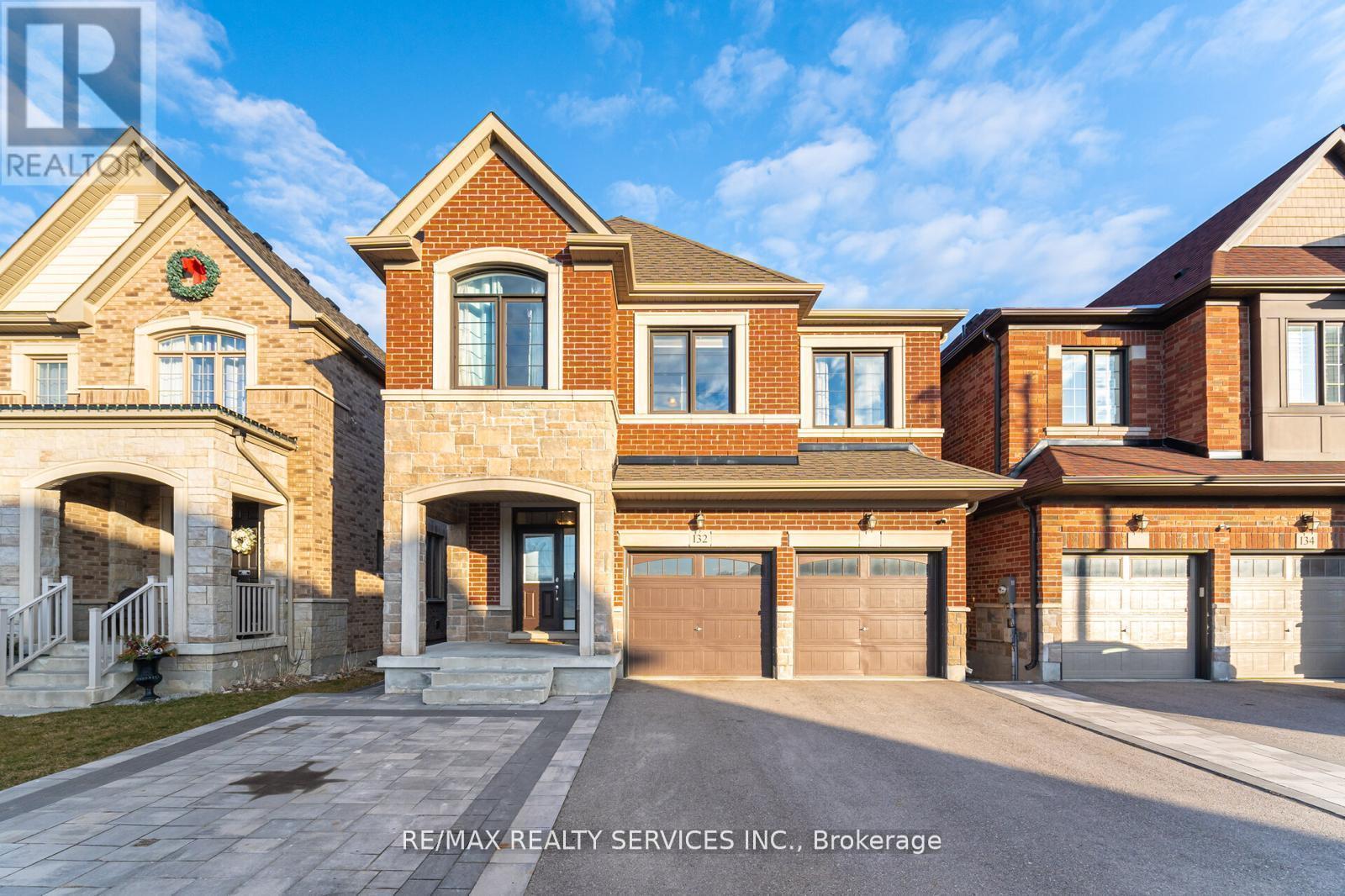 132 Meadow Vista Cres, East Gwillimbury, ON L9N 0T4