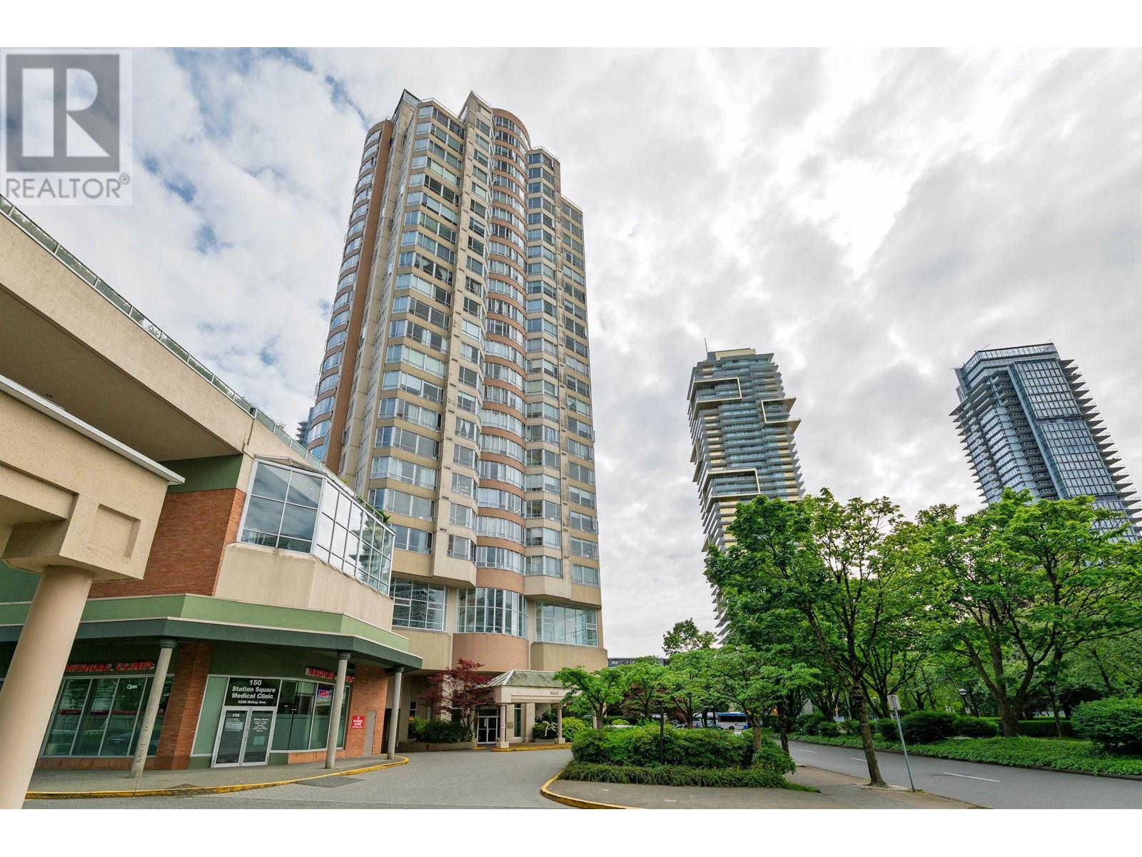 6240 Mckay Avenue Unit 402, Burnaby, BC V5H 4L8