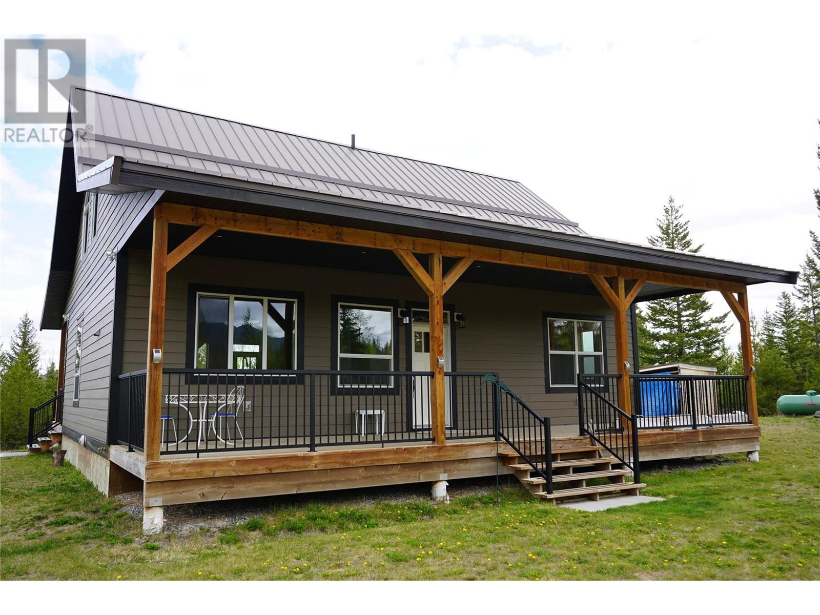 3630 Sharptail Rd, Clinton, BC V0K 1K0