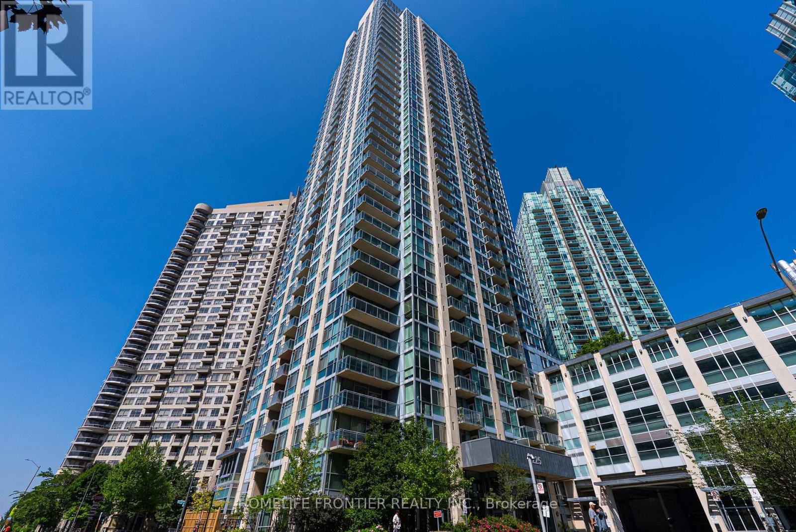 1905 225 Webb Dr, Mississauga, ON L5B 4P2