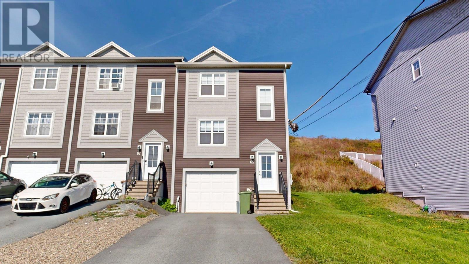 65 Fescue Ct, Middle Sackville, NS B4E 0L7