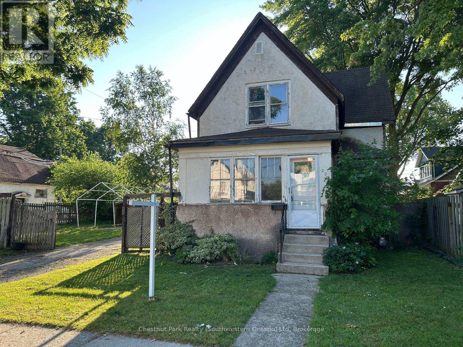 207 Tamarac St, Haldimand Dunnville, ON N1A 2C5