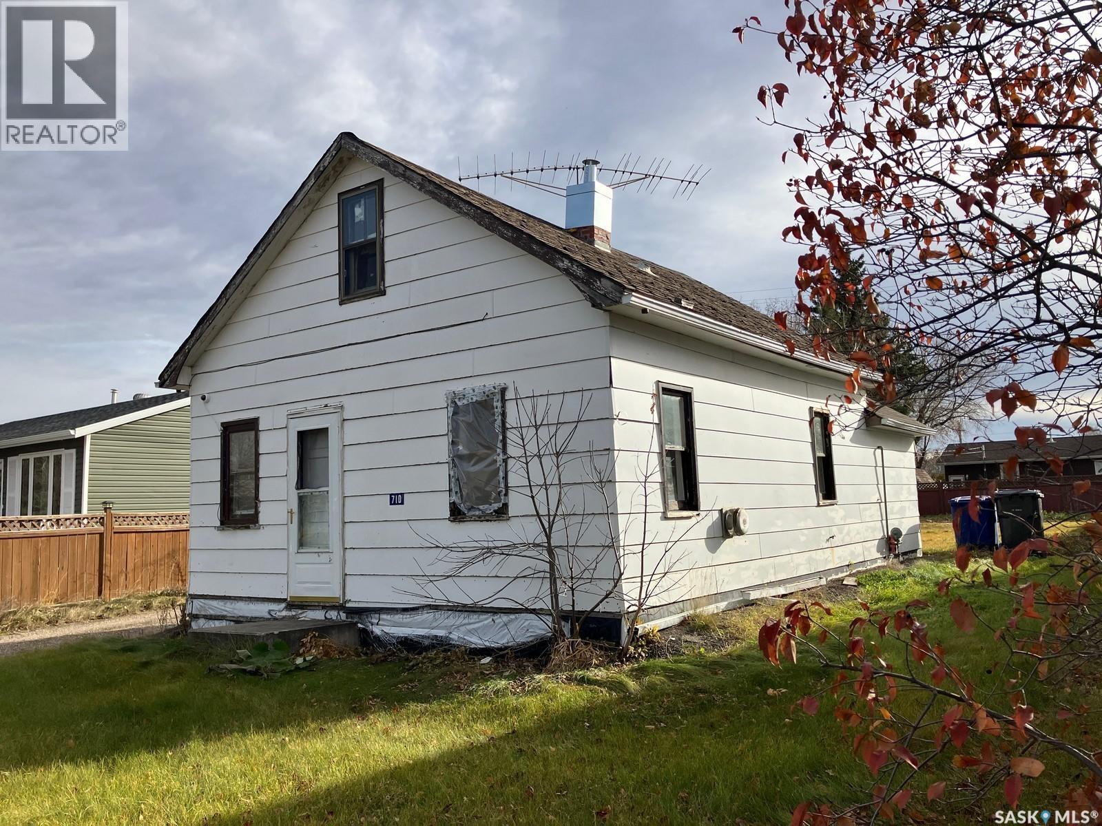 710 9 Avenue West, Nipawin, SK S0E 1E0