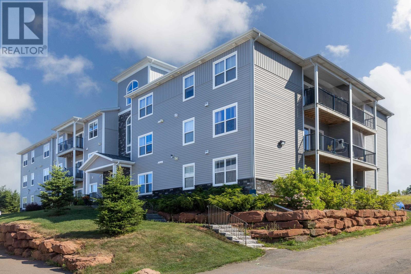 208 Shakespeare Drive Unit 301, Stratford, PE C1B 4B7