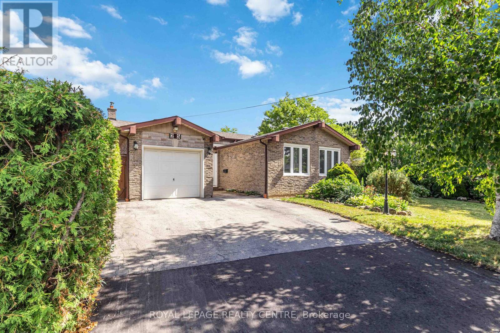275 Kristin Grv, Mississauga, ON L5A 3E7