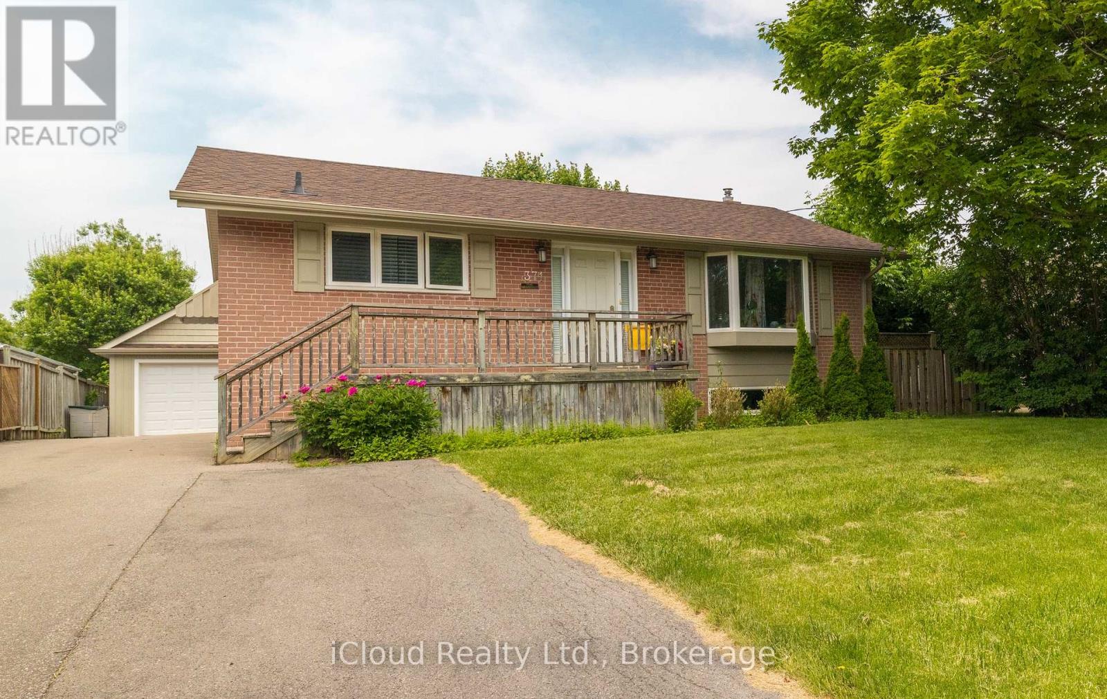 371 Meadowbrook Dr, Milton, ON L9T 2C1