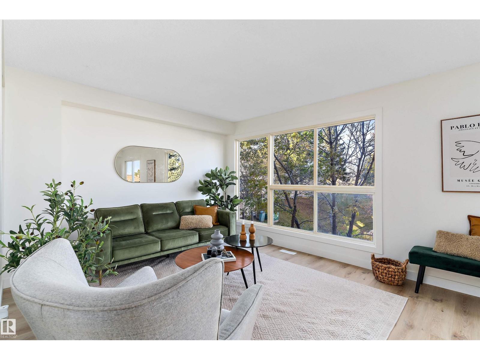 181 Grandin Vg, St. Albert, AB T8N 2J3