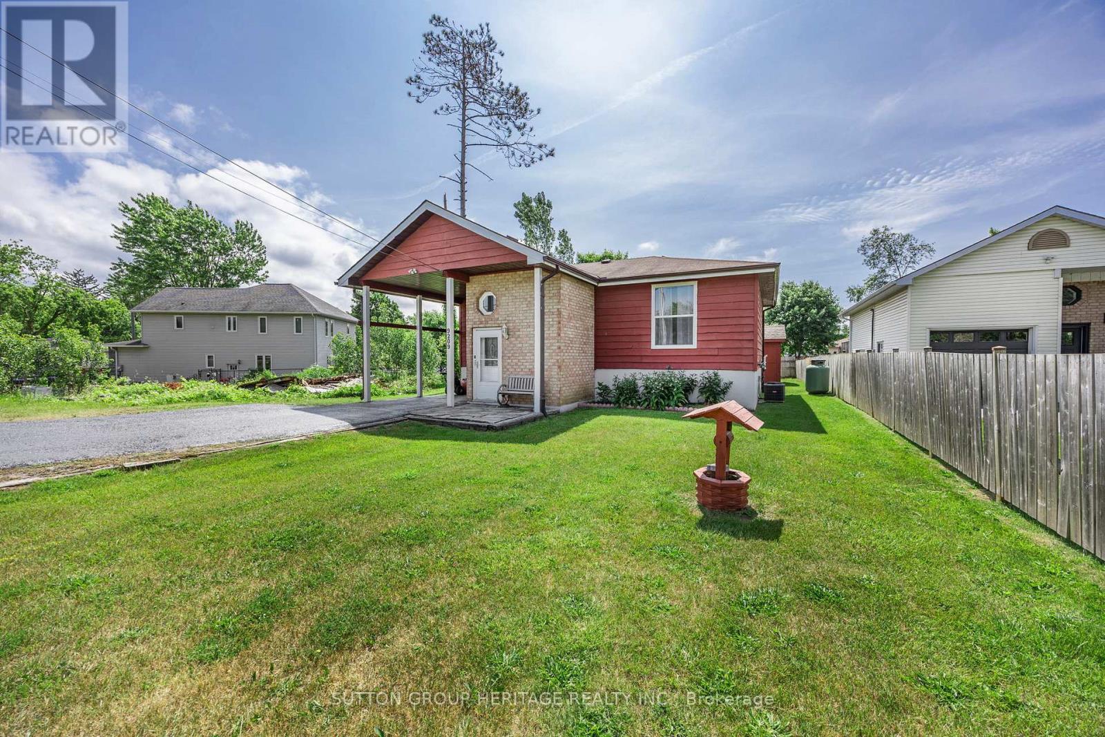 9209 Highway 11 N, Severn, ON L0K 1G0