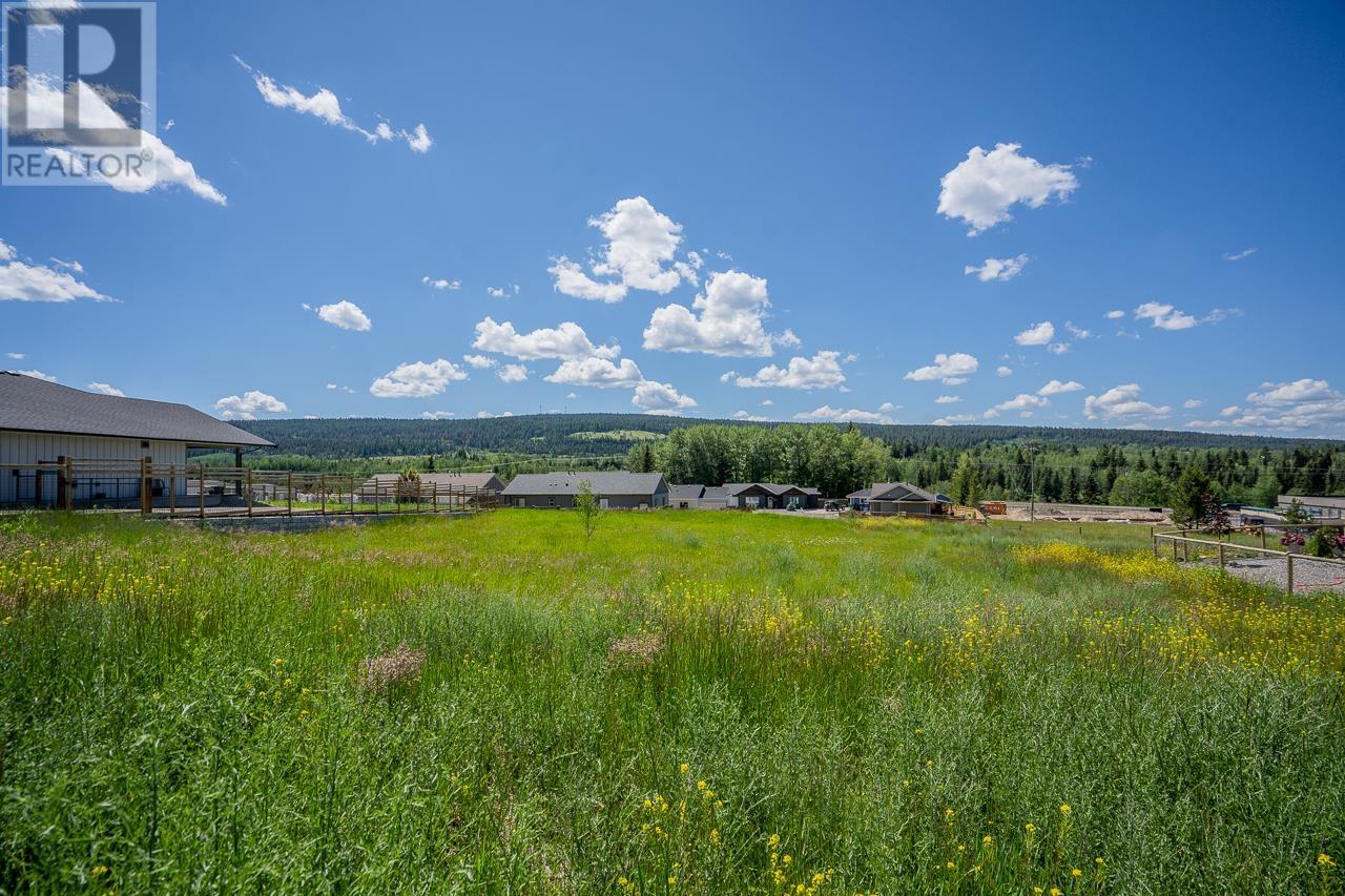 40 Blackstock Road, 100 Mile House, BC V0K 2E1