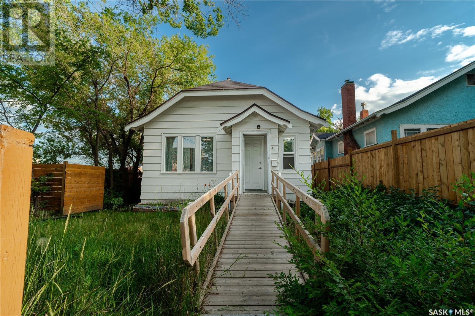 101 28 Street West, Saskatoon, SK S7L 0K1