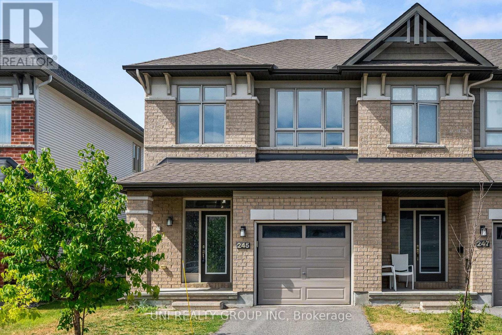 245 Dolce Cres, Ottawa, ON K4M 0E2