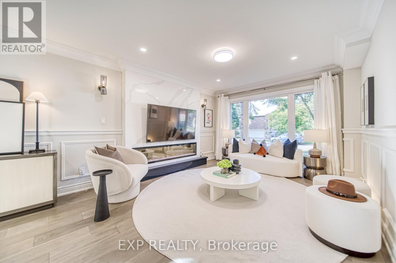5 Trudy Rd, Toronto, ON M2J 2Y7