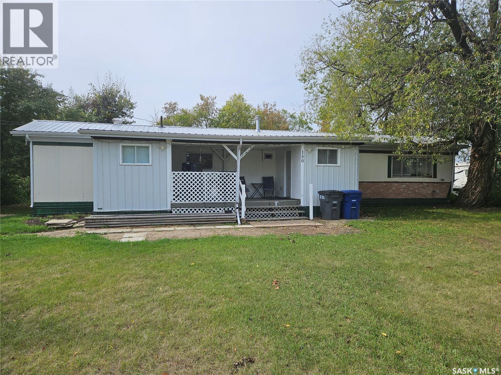 150 Morley St, Kisbey, SK S0C 1L0