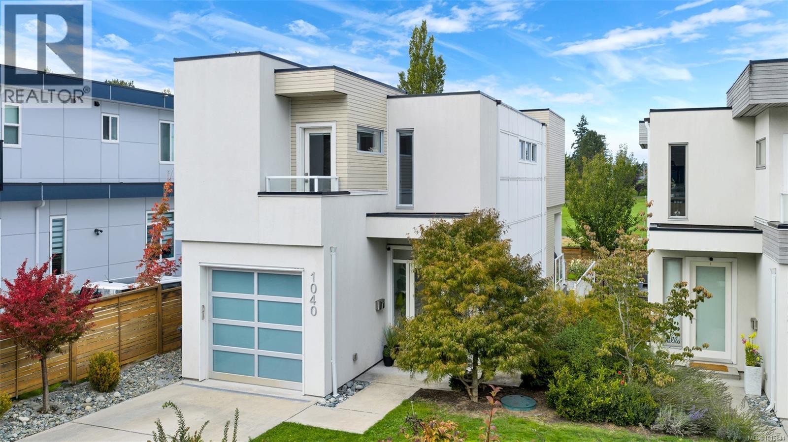 1040 Colville Rd, Esquimalt, BC V9A 4P7