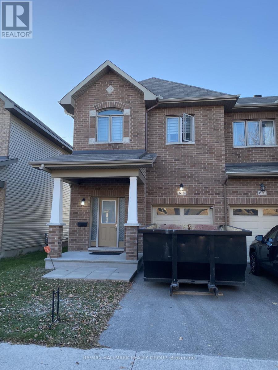 618 Via Campanale Ave, Ottawa, ON K2J 4A2