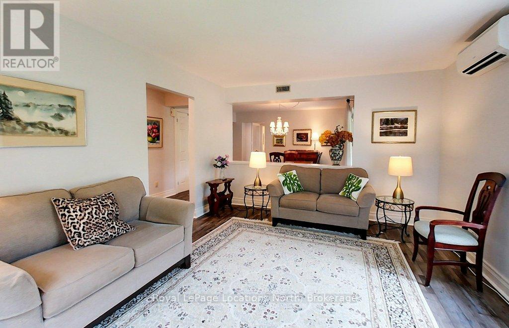 115 Robinson St, Collingwood, ON L9Y 3M2
