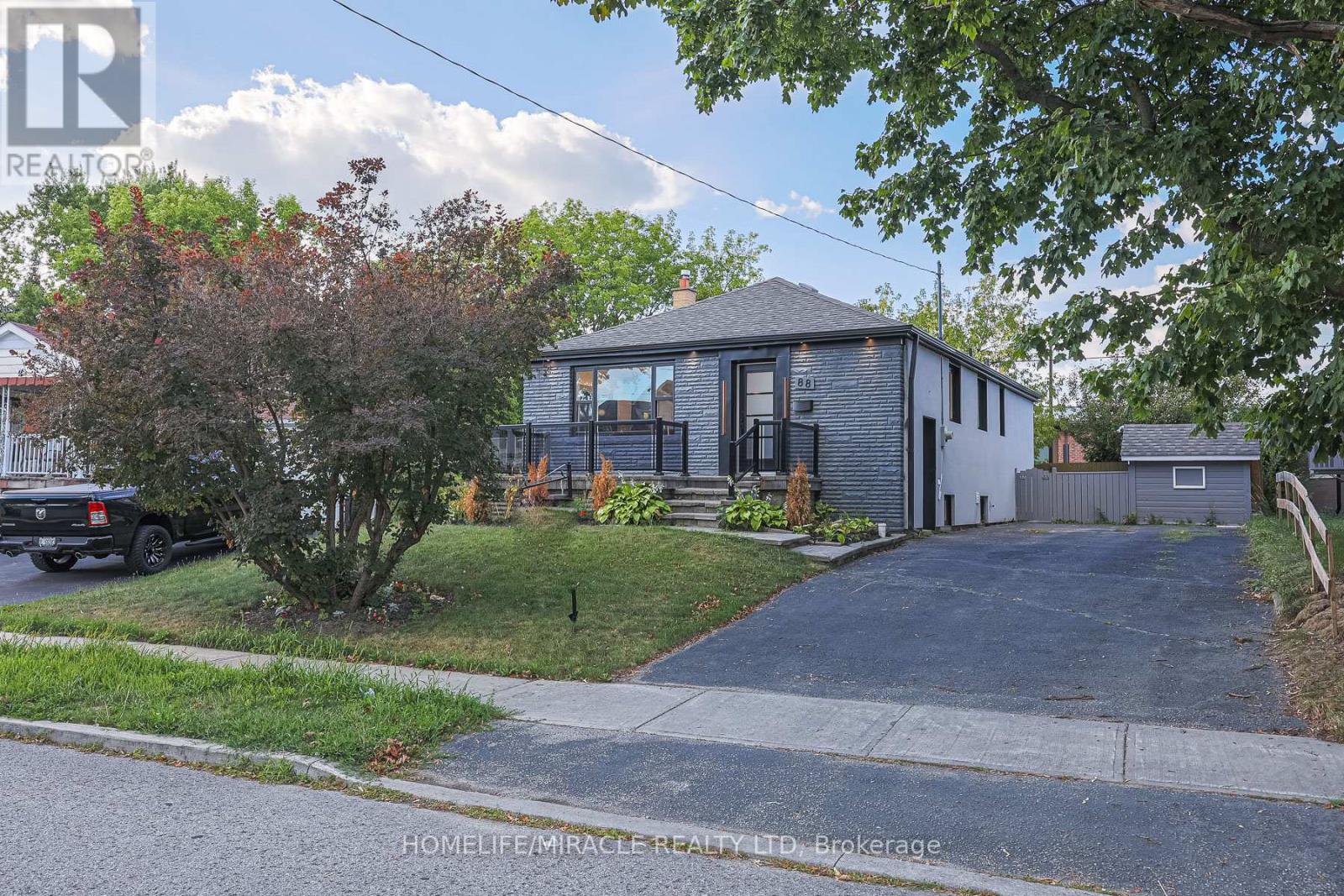 88 Inniswood Dr, Toronto Wexford-maryvale, ON M1R 1E7