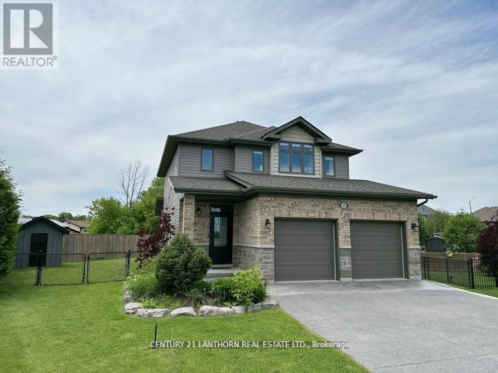 23 Glenwood St, Quinte West, ON K0K 2C0