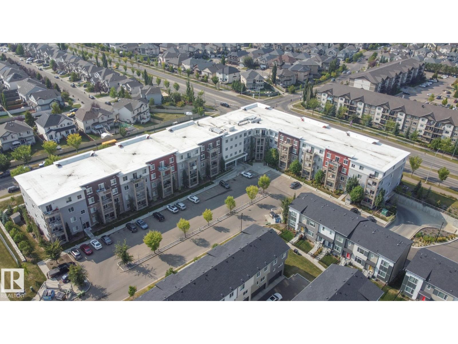 APT 201 812 Welsh Dr SW, Edmonton, AB T6X 1Y7