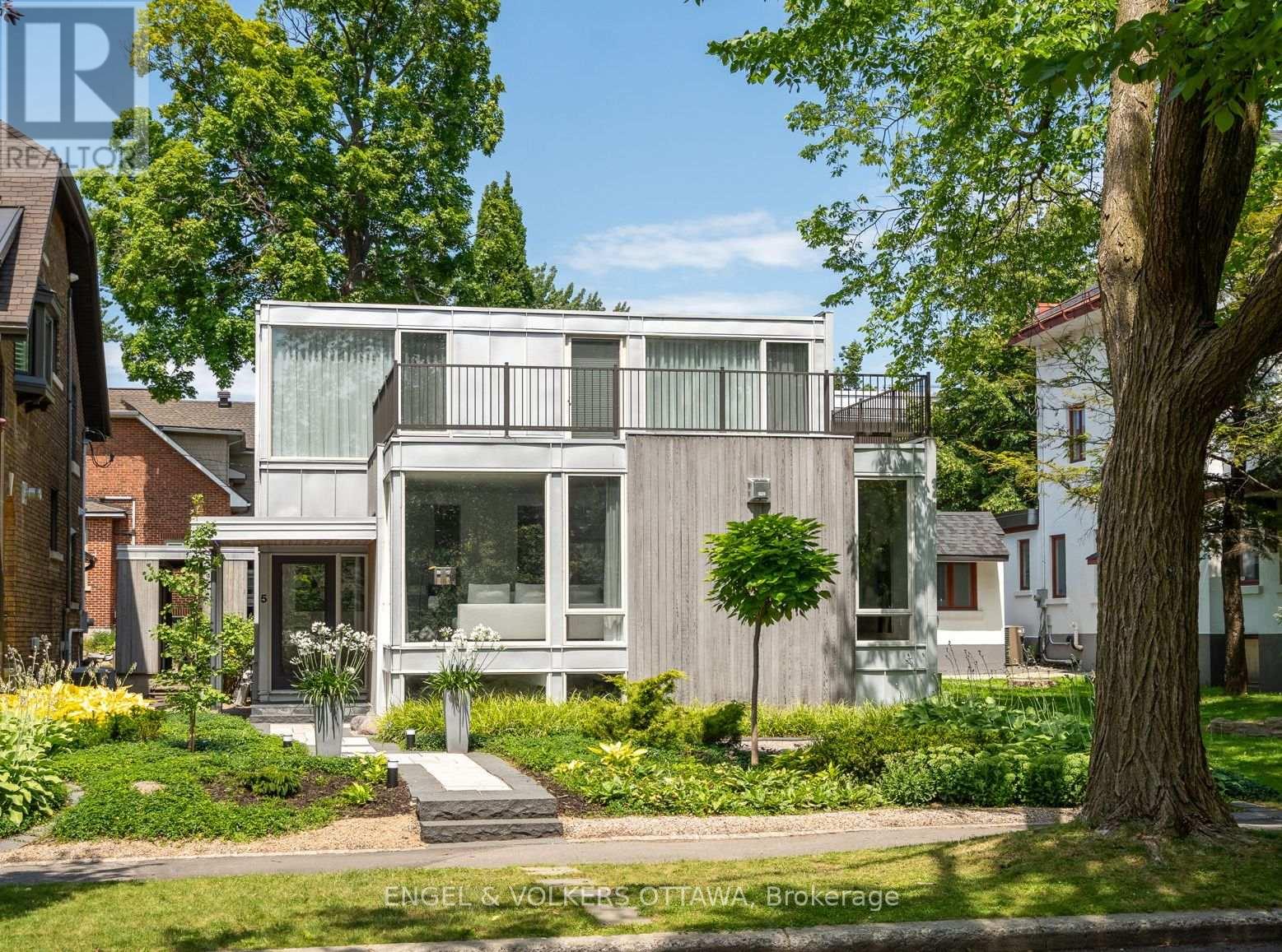 5 Clemow Ave, Ottawa, ON K1S 2A9