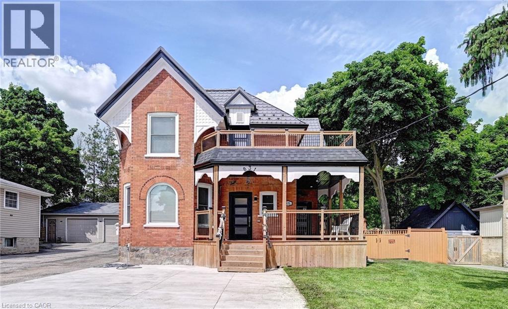 831 Hamilton St, Cambridge, ON N3H 3E7