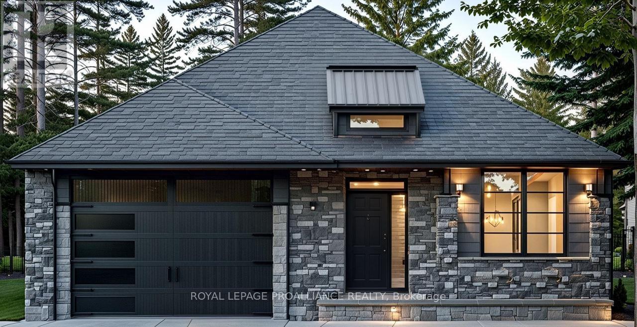 28 Deerview Dr, Quinte West, ON K8V 5P4