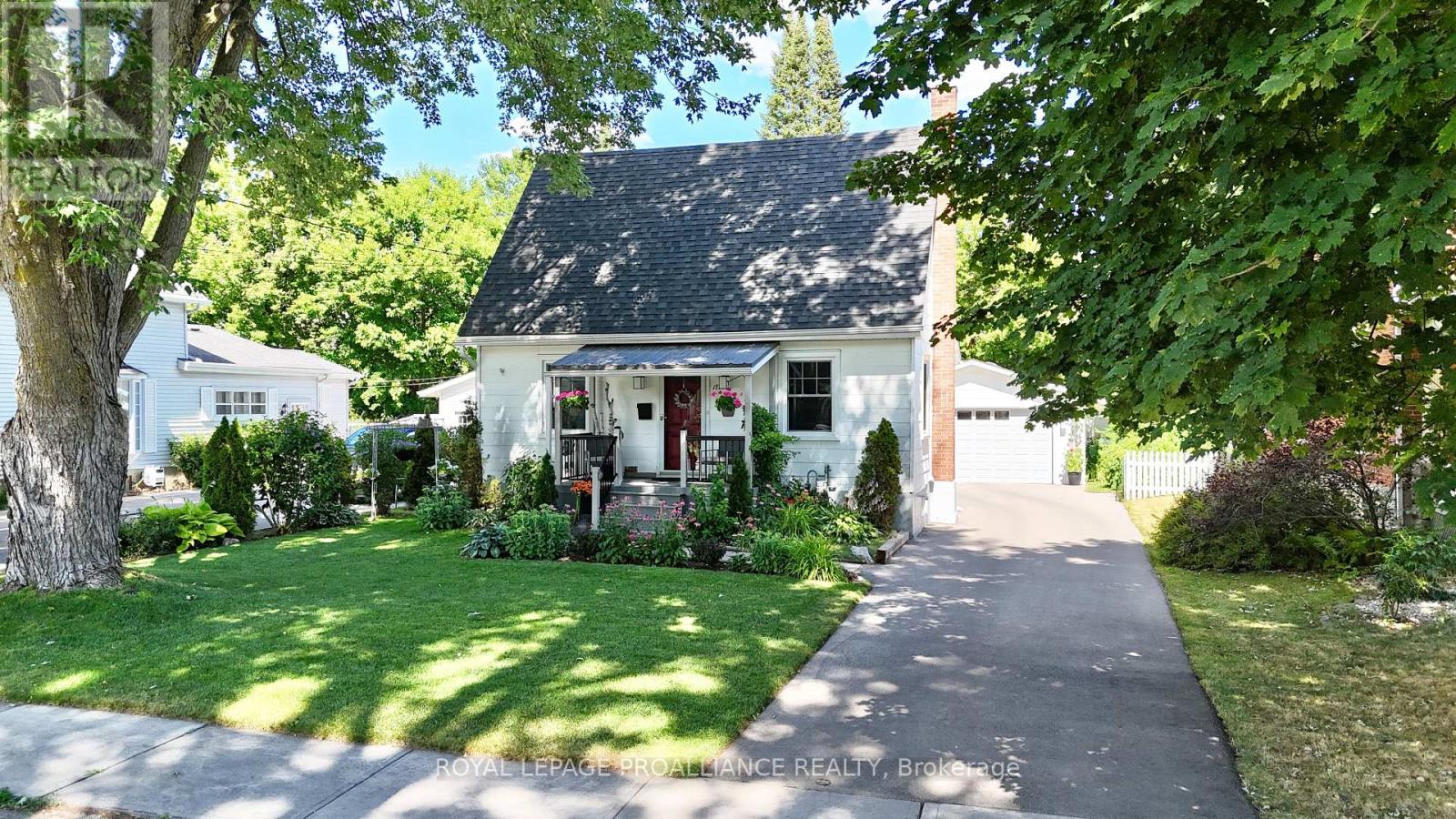 173 Foster Ave, Belleville, ON K8N 3P8
